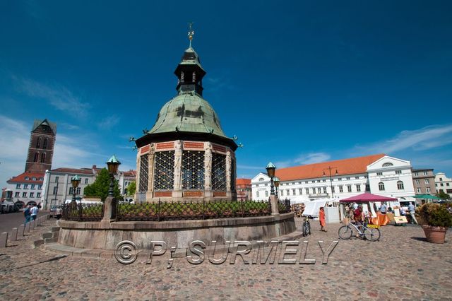 Wismar: fontaine
Mots-clés: Europe;Allemagne;Mecklenburg;Vorpommern;Wismar